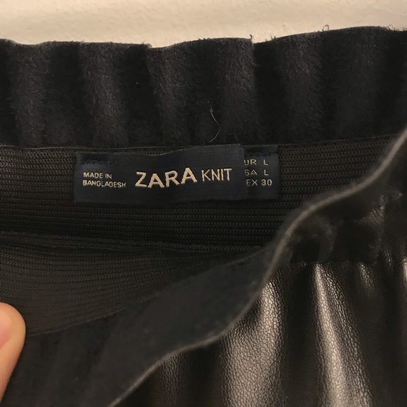 Skirts - Picture 2 of 4